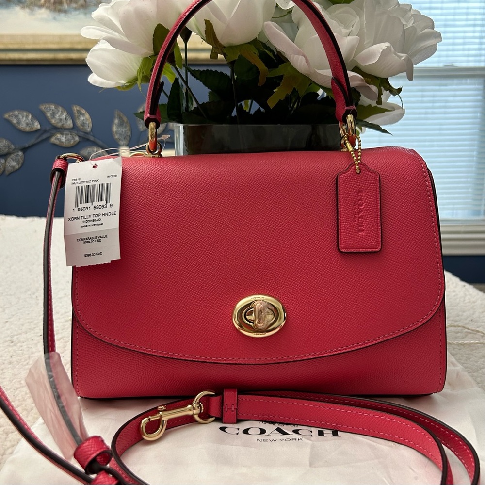 NWT Coach Tilly Top Handle Bag